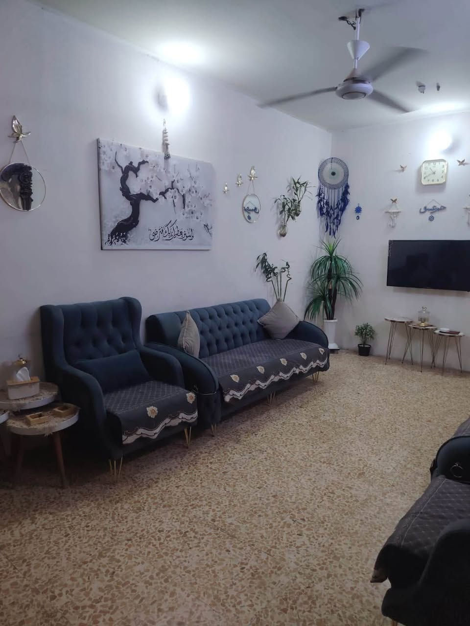 للبيع بيت سكني في المحمودية المساحه150 الاستفسار مراسله ***********
