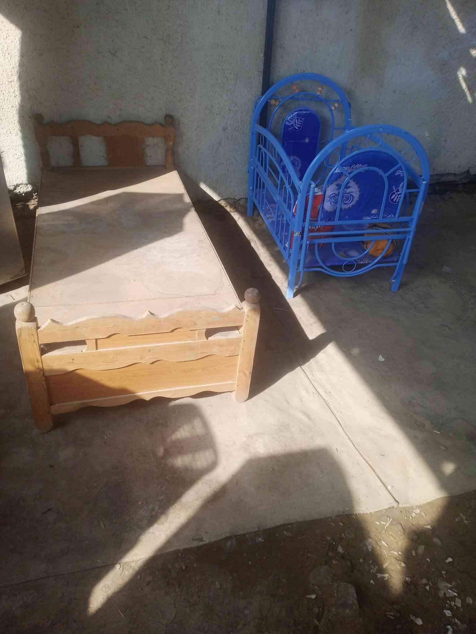 للبيع • ديكور • حديقة