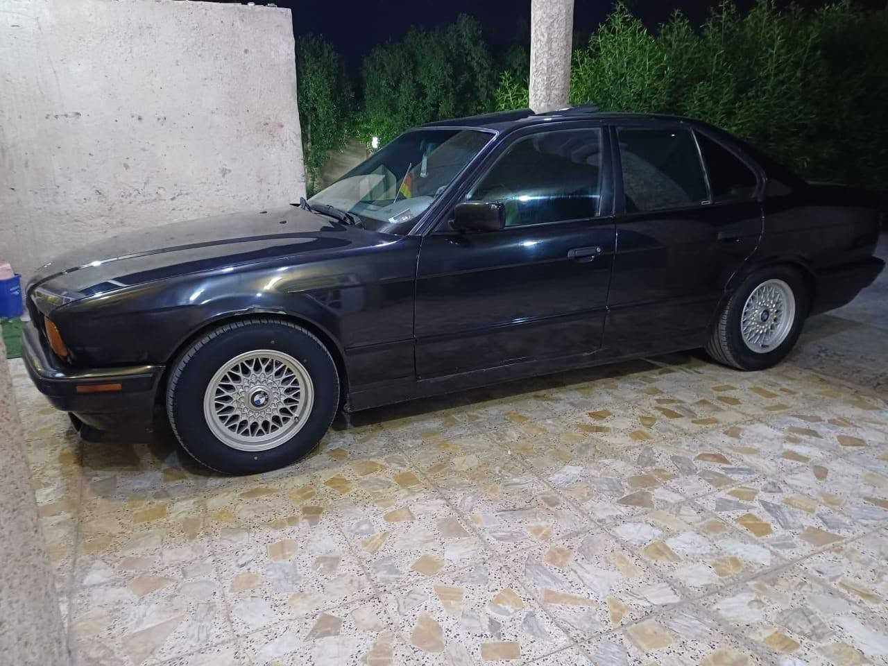 سلام عليكم ورحمة الله وبركاتة سياره BAM 525 فول فول تبريد ثلج جداديه 90بلميه اربع جوم كهربائي صدر جديد صارله شهر شاده تايرات جديده تنته بجم عريض محرك كبس حاويه بلباكيت لاتنقيص ولا تبخير ترايك للبصره داخل جلد دبل ايرباك سياره احلى من الصوره رقم اربيل دولي جديد السياره جكوج مابيه فقط صبغ جماليه فقط الشراي يتصل ***********
