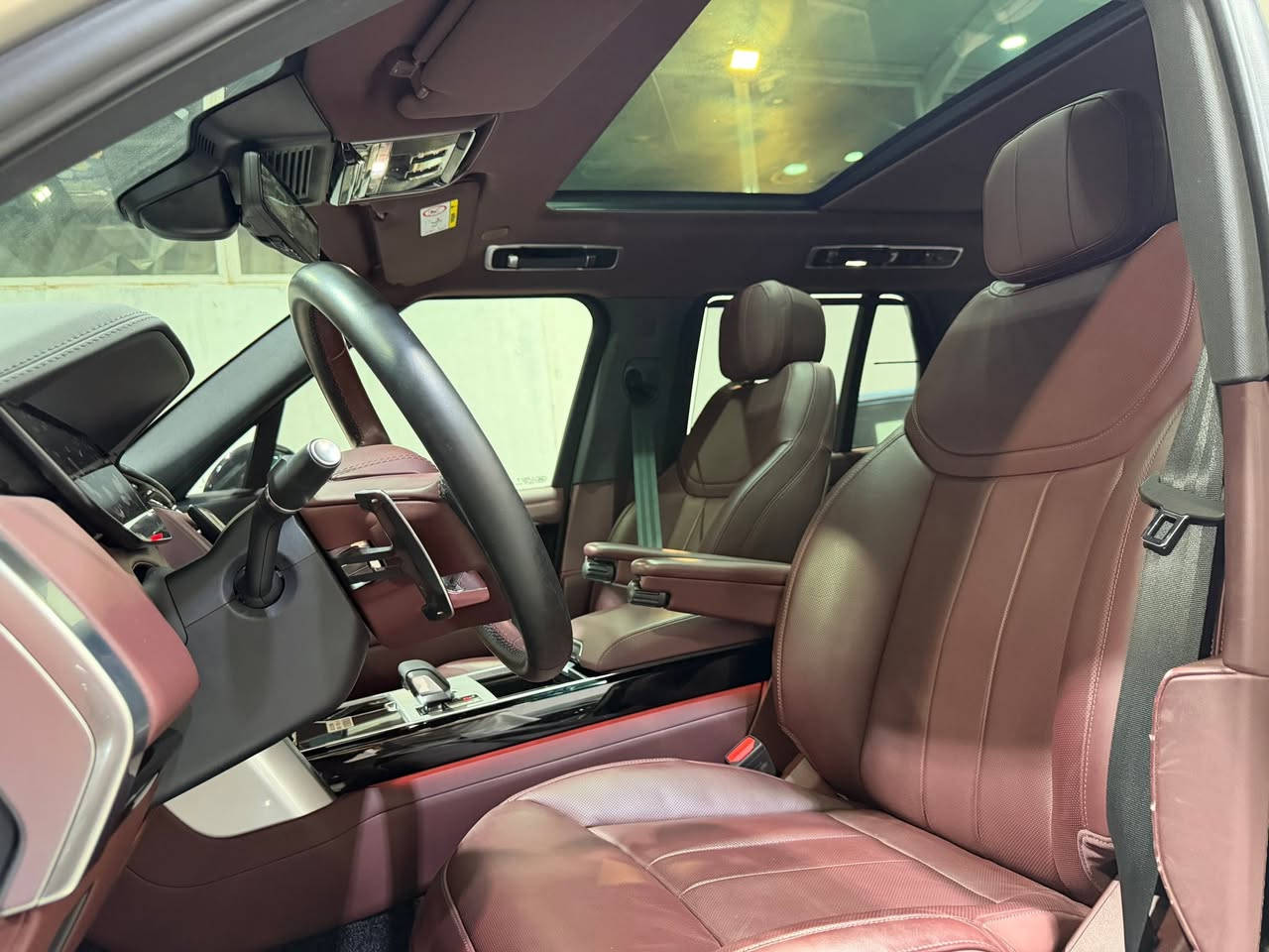 RANGE ROVER 2025 🇬🇧P400 V6 
رانج روفر 2025 🇬🇧 p400 V6 
ضمان وكالة سردار ✅
تغليف كامل المركبة ppf 
كفالة عامة 
عداد المسافة المقطوعة 14000 k/m 

📍بغداد شركة ابو ظبي چكوك قرب بوابة الكاظمية 

***********

*********** 📞
