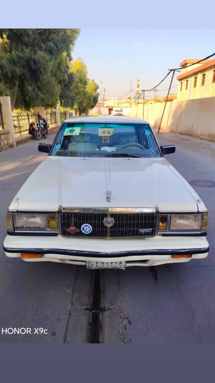 السلام عليكم سياره سوبر موديل 1982 رقم نينوى ألماني طخم جديد تواير جديد صباغ مكانت محرك كير بطه 2500شرط دخل جديد لايتات جديد وايرمنيا شغاله شاشه طخم سماعات 🔊 جديد مكان السيارة الموصل الجانب الايمن السعر 38 وبيها مجال 
***********
***********
