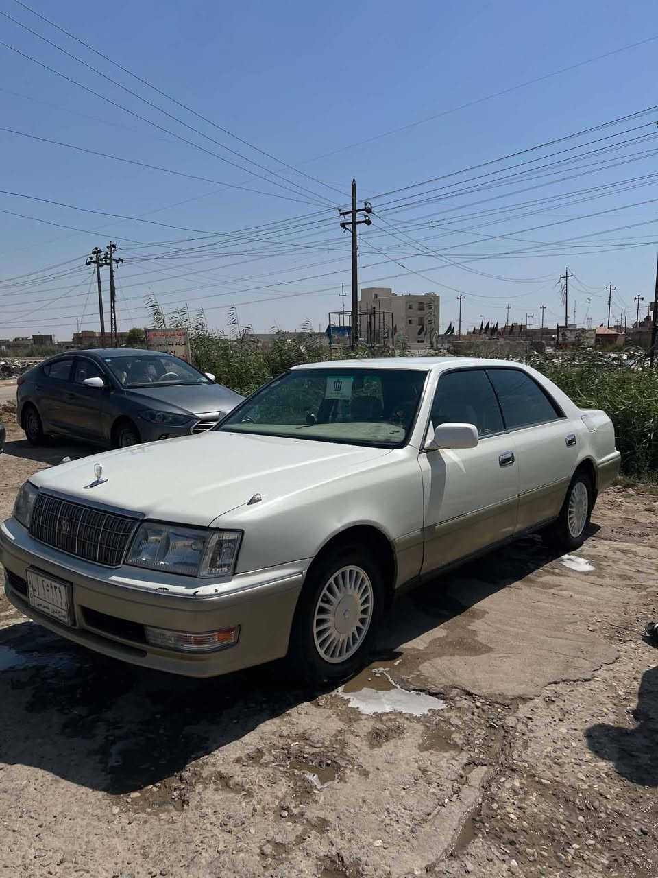 السلام عليكم 
راس الثور فلات 1997 كرستال سستم جديد كفاله عدى طخة بلبكلايت الايسر ومعمره مكينه 2500 ففتي مكينه كير تبريد كفاله حداديه 80 % تخم تاير سياره مال جناي حلوه احلى من الصور 
السعر 95 وبي مجال قليل حك الجيه المكان الناصرية مركز الاتصال ***********
