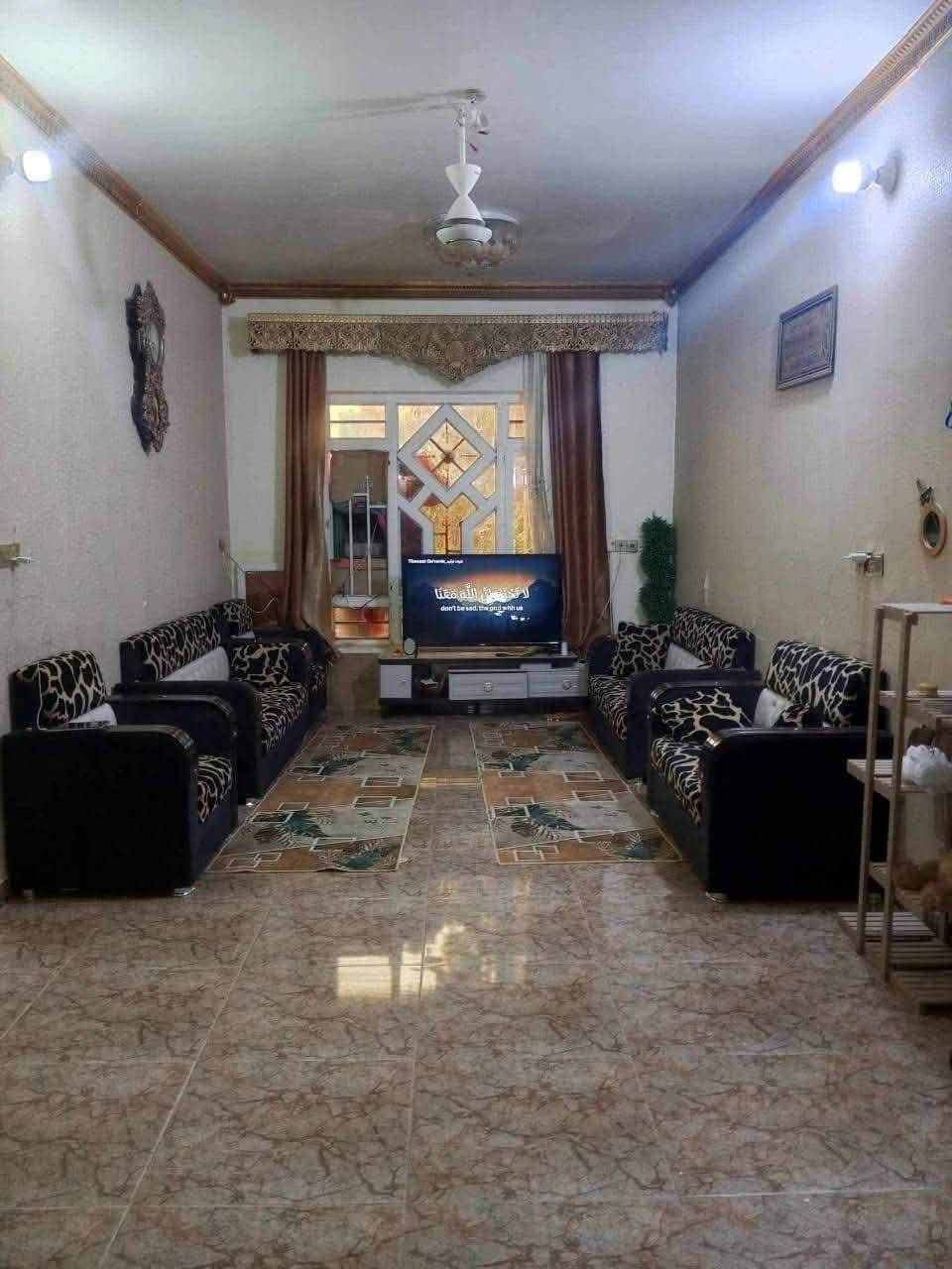 العنوان كوت حي الحكيم  نزلت عطوف المساحه البيت 300 زراعي مسجل بل بلديه
***********.رقم صاحب لبيت  ابو سجاد دبي
