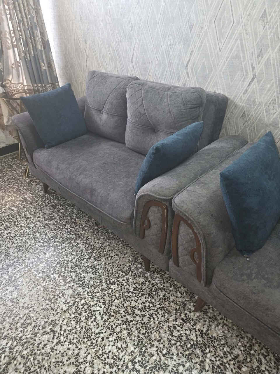 ***********
شراي يراسلني واتساب
غراض بيت كلش مستعجل ع البيع غرفه صاج سبلت 2 طن جنرال انفيرتر مكيف 2 طن تخم تركي 10 مقاعد شاشه ان نت قياس 65 ثلاجه ومجمده كبيره كاونتر بارد 3 قطع عنوان بغداد الخطيب زراعي
