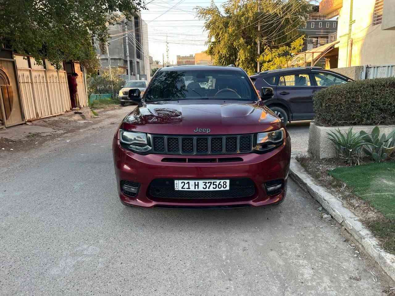 جيب ٢٠٢٠
فول 
نظيفة
صورها كلها مع الحادث
٢١٥ وبيها مجال
***********
مكان بغداد
