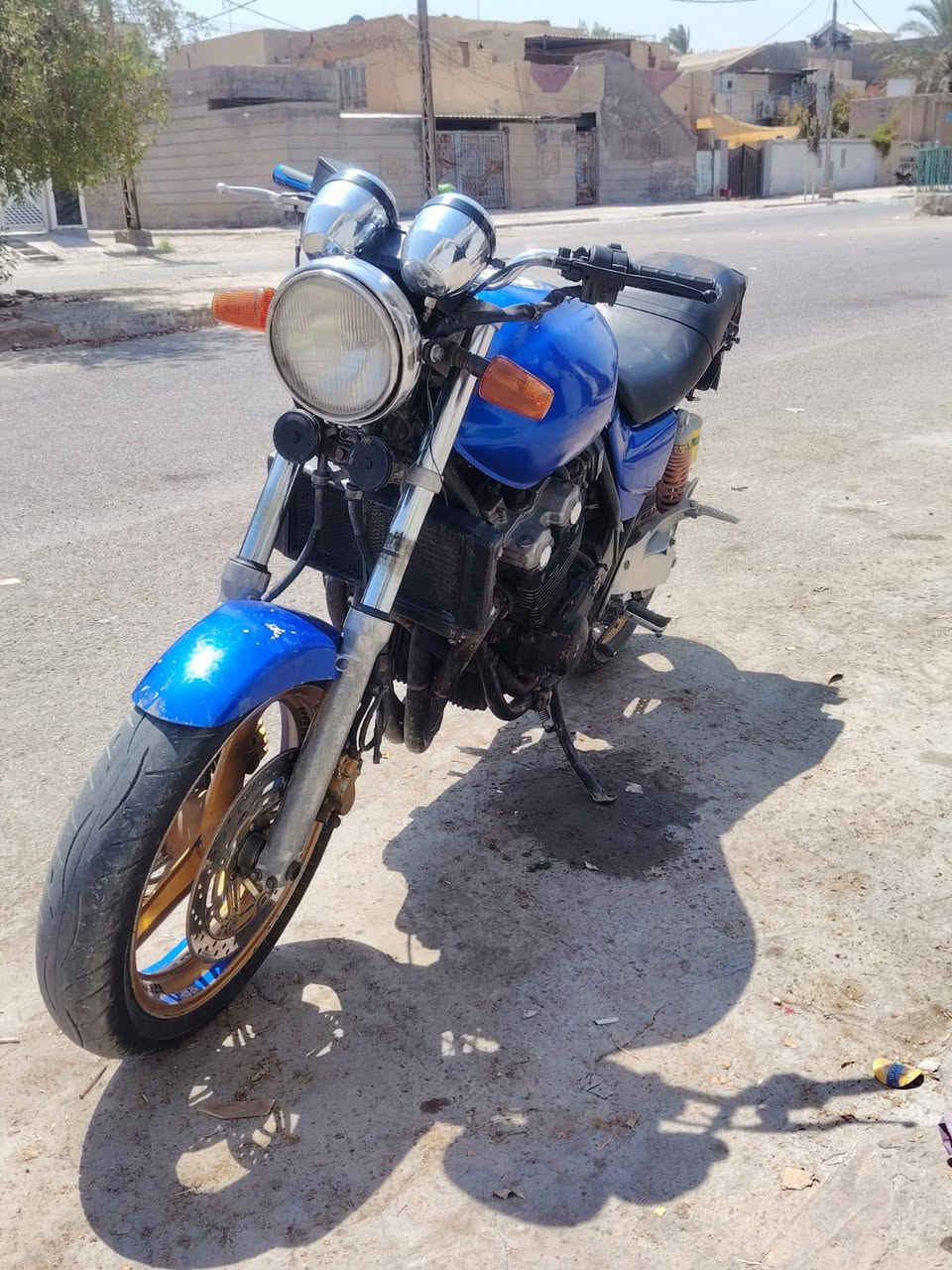 السلام عليكم دراجه دراجه cb400 جيل ثاني 8ولف دهن امزويل جديد مي راديتر اخضر زيتي جديد ابلكات انجيكي جديدمكاني بعقوبة التحرير السعر خاص اوتصال شلعه معدل ***********
