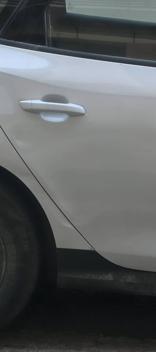 (Pending) ‎Byd Qin plus 
ناو زەرد  20000km
هبچی نیە 
تنها ئەو رسمەی دام ناوە
***********‎ أربيل, العراق
