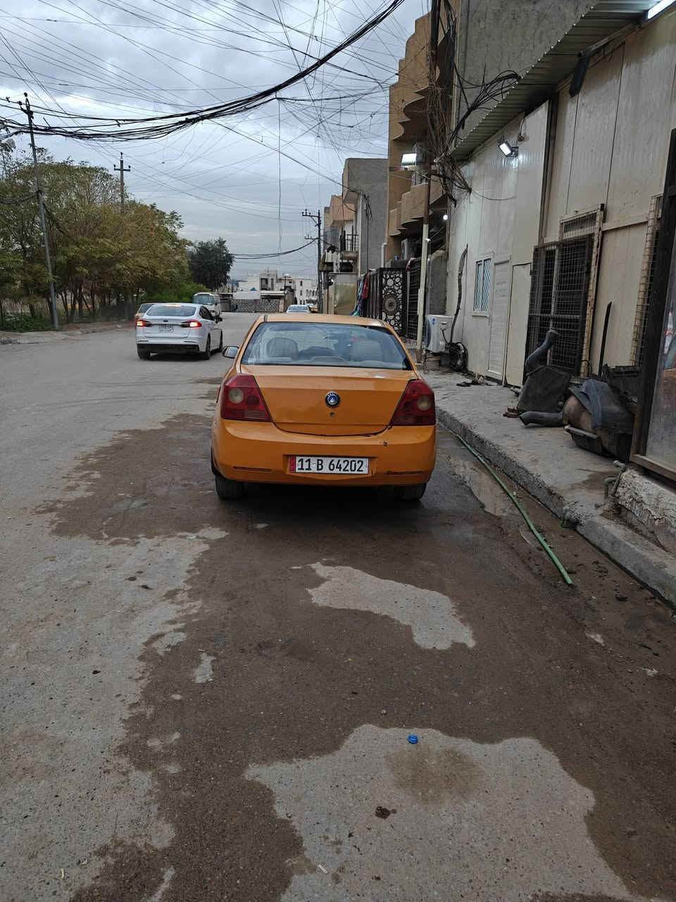 #يالله 
السلام عليكم جيلي ام كي ٢٠١٢ تكسي رقم دولي باسمي سنويه لل٢٨ مصبوغه حزام/ مكينه كورلا ٩٥ بيه خيط بخار جاهزه العنوان بغداد 
للاستفسار الاتصال بلرقم 
***********واتساب
،***********
#السعر٢٥
