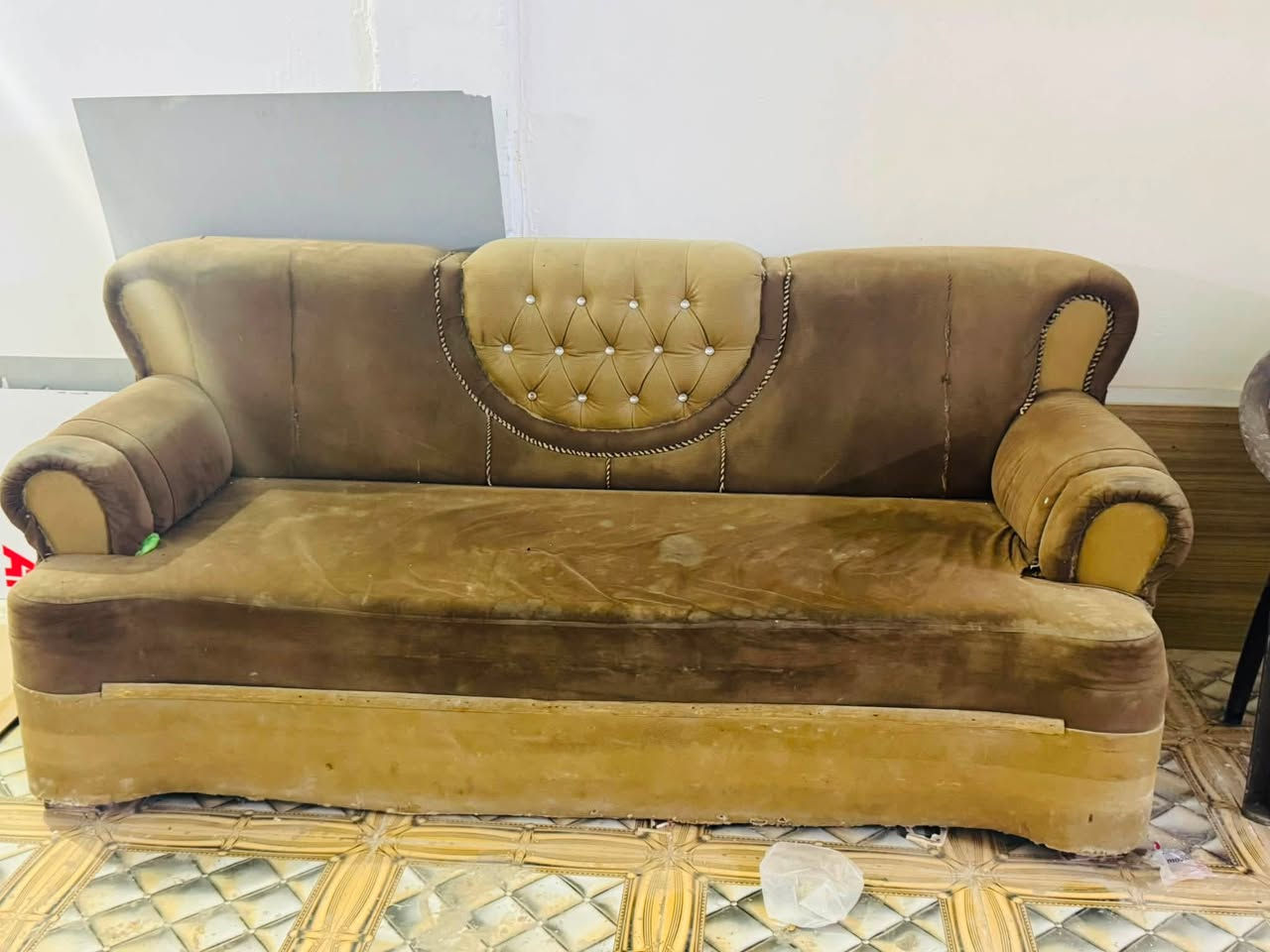 السلام عليكم
غراض مستعملة للبيع

نص تخم بدون اي خسفه او شك سعره 75 الف

مبرده المنيوم 70 الف

***********
