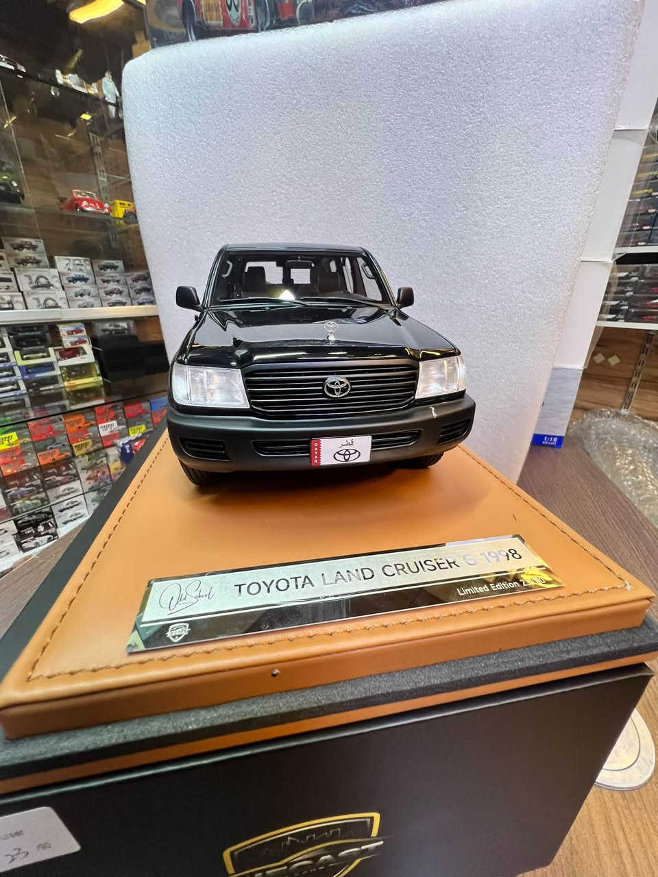 نموذج جديد وأصدار خص نص
أنتاج محدود وصنع خاص
تيوتا لاندكروزر.   Toyota Land Cruiser 1998
القطع معدوده ومرقما ترقيم 
نموذج بمقياس 1/18 لون أسود
للحجز التواصل على العنوان والارقام التاليه

بغداد/ الصالحيه مقابل الخطوط الجويه العراقيه /مجاور مطعم اليث/محل عالم النماذج المصغره/***********
