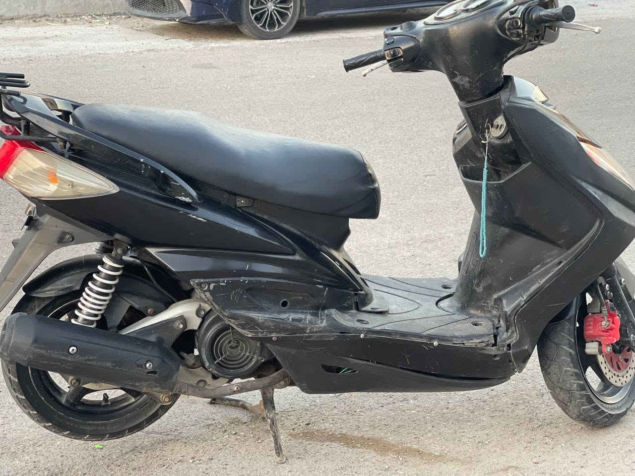 دراجه سكنس فحل نوزل ابيعه كوم حديد سعر 400 وبيه مجال للطيبين للئستفسار ***********مكاني بغداد مدينه الصدر
