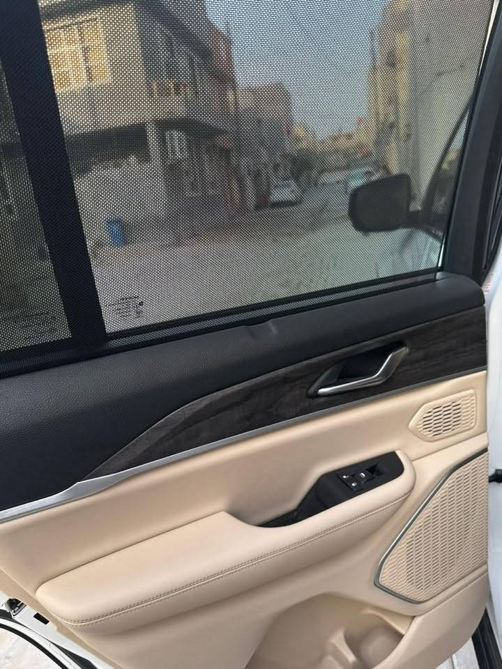 جيب كراند شيروكي وارد امريكي
مواصفات لمتد بلاس بدون فتحة

موديل ٢٣ ماشية ٤٣ الف مايل 

كلين تايتل 

عطلها من امريكا ميكانيكي

كام شفت بارد ايمن تم تبديله بكام شفت اصلي تفصيخ

داخل بيجي

 ستيرن كهرباء تدفئة 

مع تحكمات جهتين وشفتات 

نقطة عمياء وتحديد مسار 

كشنات امامي تدفئة وتبريد كهرباء 

شاحن وايرلس 

كشن السائق خزن

كشنات خلفية تدفئة 

مع منافذ تايب سي امامي خلفي 

شاشة كبيرة تدعم كار بلي

منظومة صوت Alpine

الأبواب الخلفية بردات

مع شاشات خلفية اصلية 

حساس امامي خلفي 

خمس كامرات مع رادار

فور ويل 

اربع أنظمة قيادة 

5 بصمات ابواب وجنطة كهرباء 

منظومة انارة فول زينون مع الكشافات

والسيارة احلى من الصور 

مكانها بغداد/ نفق الشرطة

السعر ٣٥ الف دولار 

رقم الهاتف ***********
