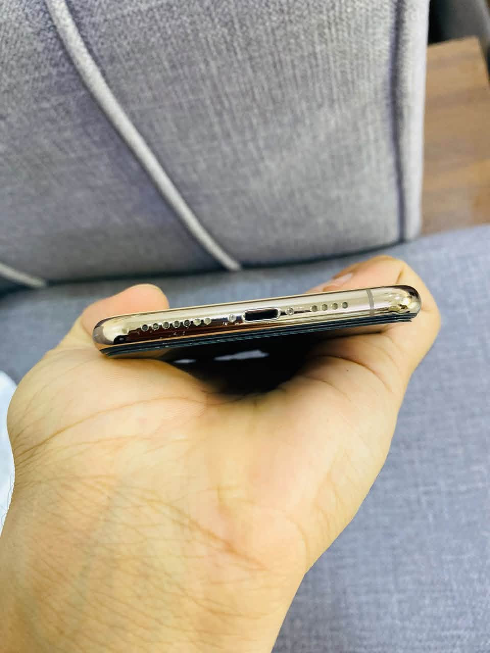 سلام عليكم ايفون11برو ماكس جهاز نضافه100/100 صوت تصال نترنيت فولل مبدل فقط شاشه اصليه شرط ذاكره256 بطاريه74فيس ايدي وكف سعره350وبيه مجال الطيبين مكان  رمادي سجاريه متواجد خاص او بل رقم ***********
