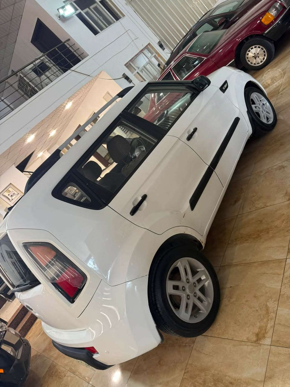 كيا سول خليجي ٢٠١١
فقط باب سايق وجامرلغ صبغ بدون دواخل
رقم قديم قابل للتجديد باي وقت
باقي السياره بلادي
السعر ٨٨ ورقه ومجال 
للاتصال *********** واتساب
***********
