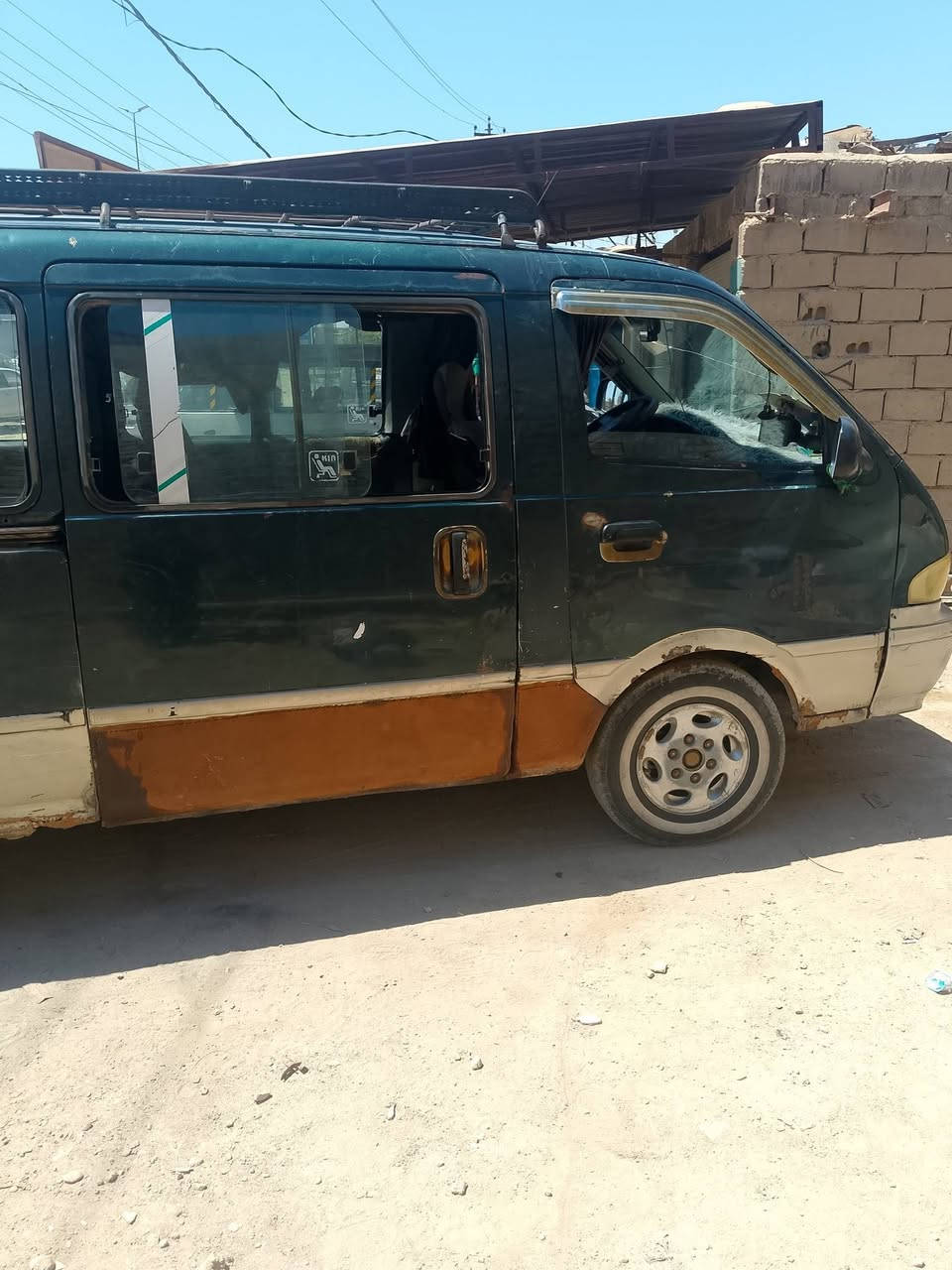 سلام عليكم 
كية بريجو  موديل 96 كير  ومحرك مكفلات اكسن/  بور ومسط جدد 
وداخل انصاف شاشة  امامية ودفدي خلفي ودشكام  وبردات سيارة البادية قطرة صبغ مابيها عوزها صبغ حجل  رقم انكليزي صلاح دين أجرة  53بيها مجال ***********@عنوان كوفة العباسية
