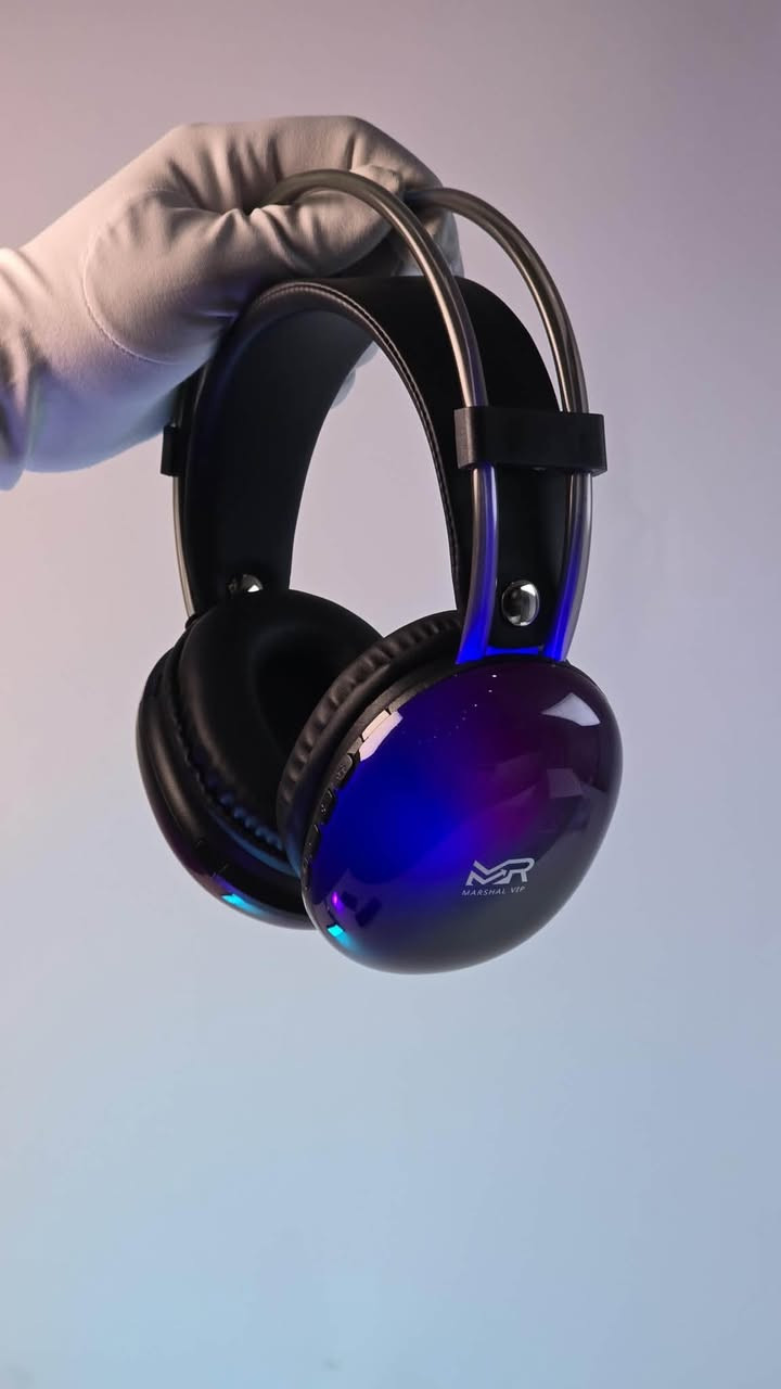 🎧 صوت أقوى.. وإضاءة RGB تخلي تجربتك غير!
سماعة ألعاب لاسلكية بتقنية Bluetooth 5.4، صوت Extra Bass، ميكروفون HD وإضاءة RGB متدرجة 🎮✨

🔋 تشغيل يصل إلى 15 ساعة
📶 مدى يصل إلى 10 أمتار
🔌 شحن Type-C
🎵 تدعم الاتصال السلكي AUX 3.5mm

مناسبة للألعاب، الموسيقى .
التواصل على الرقم او واتساب ***********

