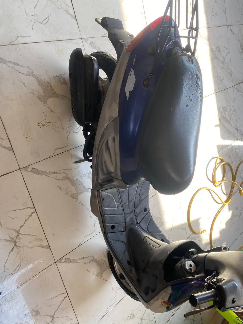 دراجه بيجي نضيفه بدل بهه بس بسلم سماوه لغسل ٣٢٥ بيه مجاله ***********

