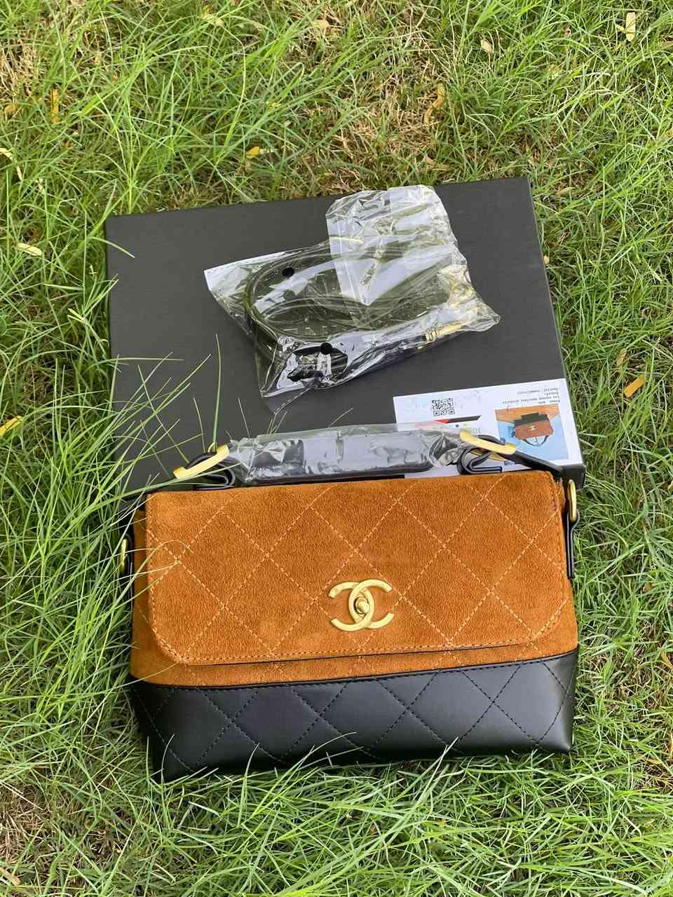 ترند الشتا شانيل
ماستر كوالتي  جلد مطعم شامواه
حجمه 28 🥰
سعره 30 الف 
توصيل لكل المحافظات 5 الف
🧡🧡🧡🧡
