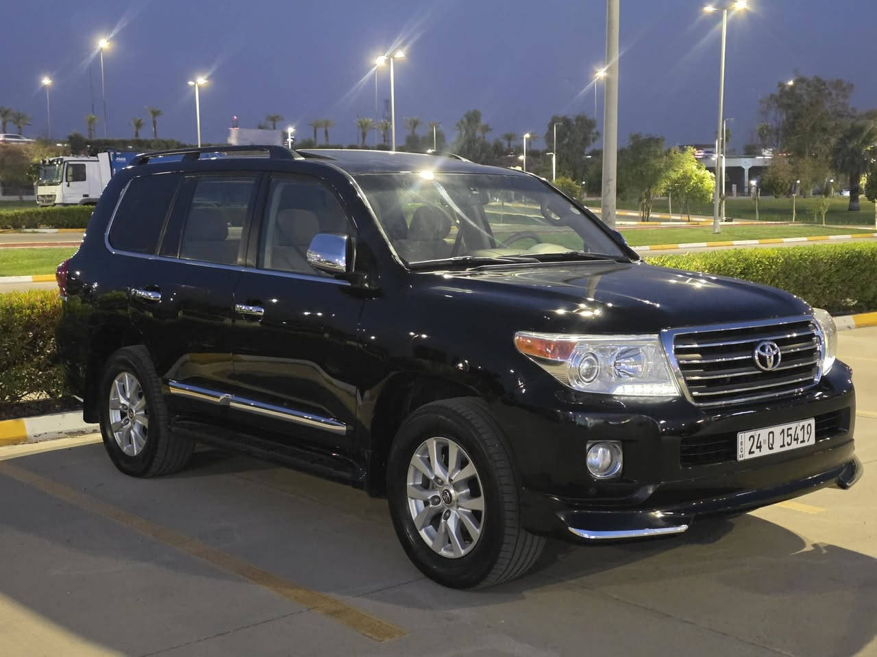 Toyota lancruser gxr 2013. 6v
شةريكة جيهانgxr
6V

برئمي دةرةجة يةك
سةيارةكة زؤر باك ماوةتةوة 
نمونةية لة جواني 
بةناو خؤمانةوةية 
گئر مةكينة كارةبايي ١ هةفتة بةشةرت
زؤر بئ كئشة و پاك ماوةتةوة
هةموو شتي تازةية 
سةنةوي هةزة ژينگة رئگاوبان هةمووي تازةية
سةلاجة 
شةغال 
بةسمة 
سلايد
دةرگا بةسمة
گوشن كارةبايي
حاسةي پئش و پشت 
8ايرباگ
ئاوئنة شةفت 
تةنها پةلةيةك بؤياغي هةية 
لة جاملغ ي دواوة 
رةسمي سؤنةرةكةيم داناوة 
نرخي306 و مجاليكي كةم
شوئن هةولئر
***********
