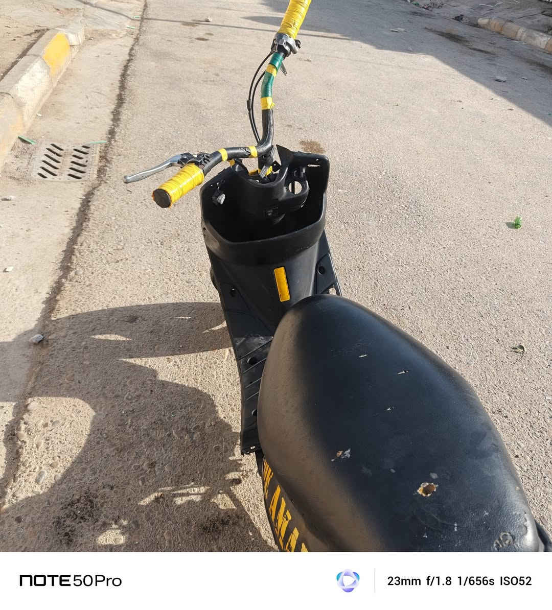 سلام عليكم شباب دراجه للبيع دراجه مجنبزه حلوه ونضيفه كدام عينك تشتغل سلف وهندر شلعه ومعدل طير شرط فوك 60طلع معدل شاصي مكفول صوت اكسل مابيهاا مكينه مفتوحه فقط بوشه وبستم وسعرهاا ب200وبيهاا مجال عنوان حولي الاف دار  ***********

نص مكتوب في الصور:
- NOTE50Pro 23mm f/1.8 1/1225s ISO52
- NOTE 50 Pro 23mm f/1.8 1/1225s ISO52
- NOTE 50 Pro 23mm f/1.8 1/1139s ISO50
- NOTE50Pro 23mm f/1.8 1/154s ISO50
- NOTE50Pro 23mm f/1.8 1/656s ISO52
- NOTE50Pro 23mm f/1.8 1/4000s ISO316