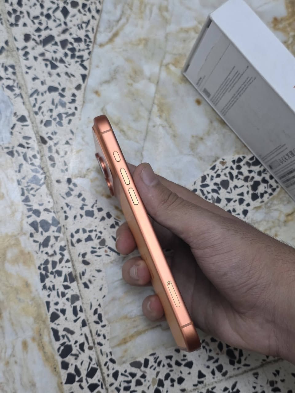 آيفون ١٧ برو ماكس • ٢٥٦ • بطارية ١٠٠
