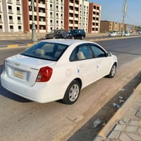 اوبترا • ٢٠١١ • ١٨٦ الف
