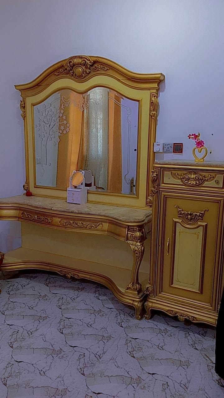 للبيع غرفه نوم ملوكي
المواصفات
الون:ذهبي مع بيج فاتح
الستايل :موديل تركي ملوكي فخم ونقش يدوي
الحاله :نظيفه جدا ومحافظ عليها مابيها اي كسر
السعر : مليون دينار قابل للتفاوض للجادين
المكان : الرمادي
البيع بسبب تجديد الأثاث
لأتصال ع رقم :***********
