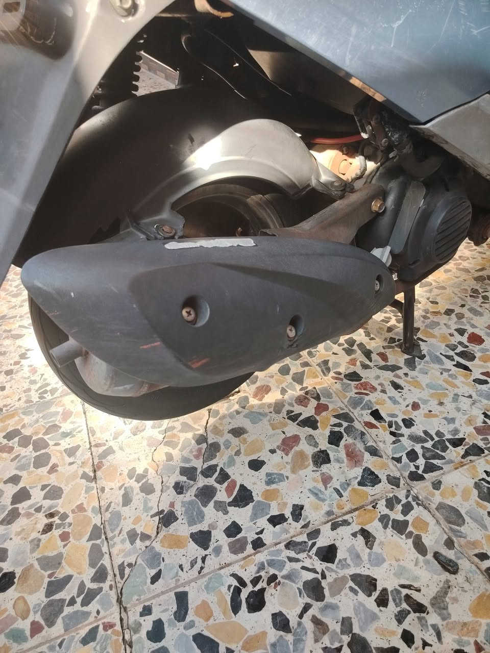 سلام عليكم دراجه بريز كابريتر البيع كلها بلادي برغي واحد ما مفتوح بيها مكينه  خرسه شلعه ومعدل طياره.  الشراري  راسني واني خادم اله المكان بغداد حي الكوفه  *********** رقم مبايل  السعر 700  وبيها مجال  بصيط
