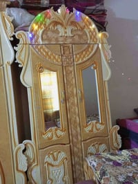 غرفة نجاره انديف نضيفه مابيها زلغ واحد  سعره780 تواصل 07826628588