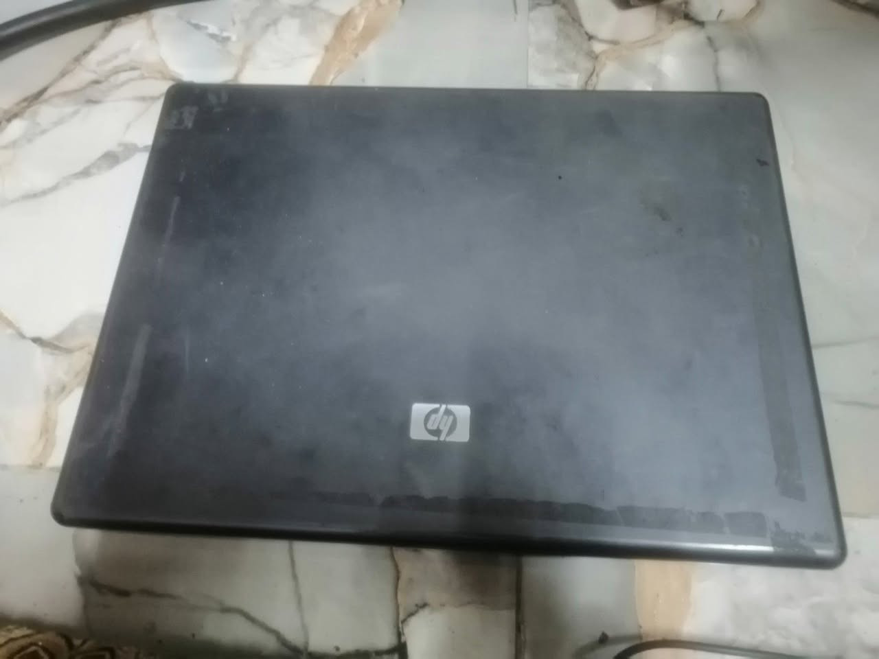 متاح لابتوب بهاذي الموصفات الي بل صوره ترهم تصفحه ودراسه كيبورد مثل ما ضاهر بل صوره بطارين ما بيها تستغل عل محوله مكاني الموصل الايمن توصيل ما عندي بيش اتفيدك ادفع سعر

نص مكتوب في الصور:
- للاستفسار التواصل عالرقم ***********
- النظام
- الصفحة الرئيسية للوحة التحكم   النظام والأمان   النظام
- عرض المعلومات الأساسية حول الكمبيوتر
- إصدار Windows
- Windows 8.1
- © 2013 Microsoft Corporation.
- كافة الحقوق محفوظة.
- الحصول على مزيد من الميزات مع
- الإصدار الجديد من Windows
- المعالج:
- Intel(R) Celeron(R) CPU	550 @ 2.00GHz	2.00 GHz
- الذاكرة المثبتة (RAM):	١,٠٠ غيغابايت
- نوع النظام:
- نظام تشغيل ٣٢ بت ومعالج يستند إلى x64
- القلم واللمس:
- لا يتوفر إدخال باللمس أو بالقلم لجهاز العرض هذا
- إعدادات اسم الكمبيوتر والمجال ومجموع العمل
- اسم الكمبيوتر:	mm
- اسم الكمبيوتر بالكامل:	mm
- وصف الكمبيوتر:
- مجموعة العمل:	WORKGROUP
- تنشيط Windows
- لم يتم تننشيط Windows.
- معرف المنتج:
- راجع أيضاً
- مركز الصيانة
- Windows Update