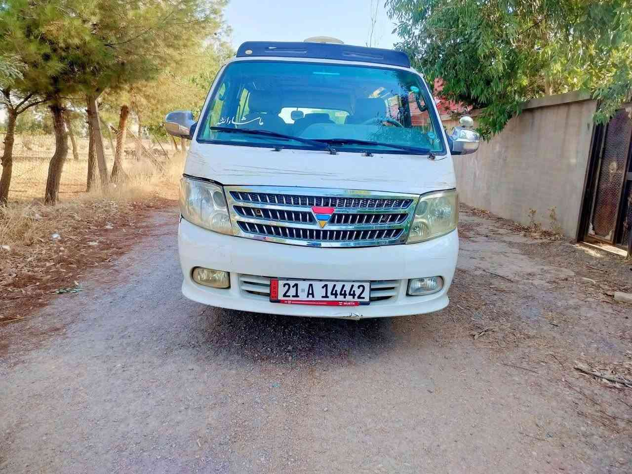 فوتۆن ١٤ نەفەری گێڕ ئۆتۆماتیک جایز سەنەوی تا ٢٠٢٨ تازە وەکالەت بەناو خۆمانە تاخمێ تایەی تازەی لەسەرە سەیارەکە هەیکەلی زۆر جوانە گێڕ و مەکینەی لۆک خراوەتە سەری 

سعری 75 گڵا کەمێ مەعمەلەی برایانە 

***********
***********
سلێمانی
