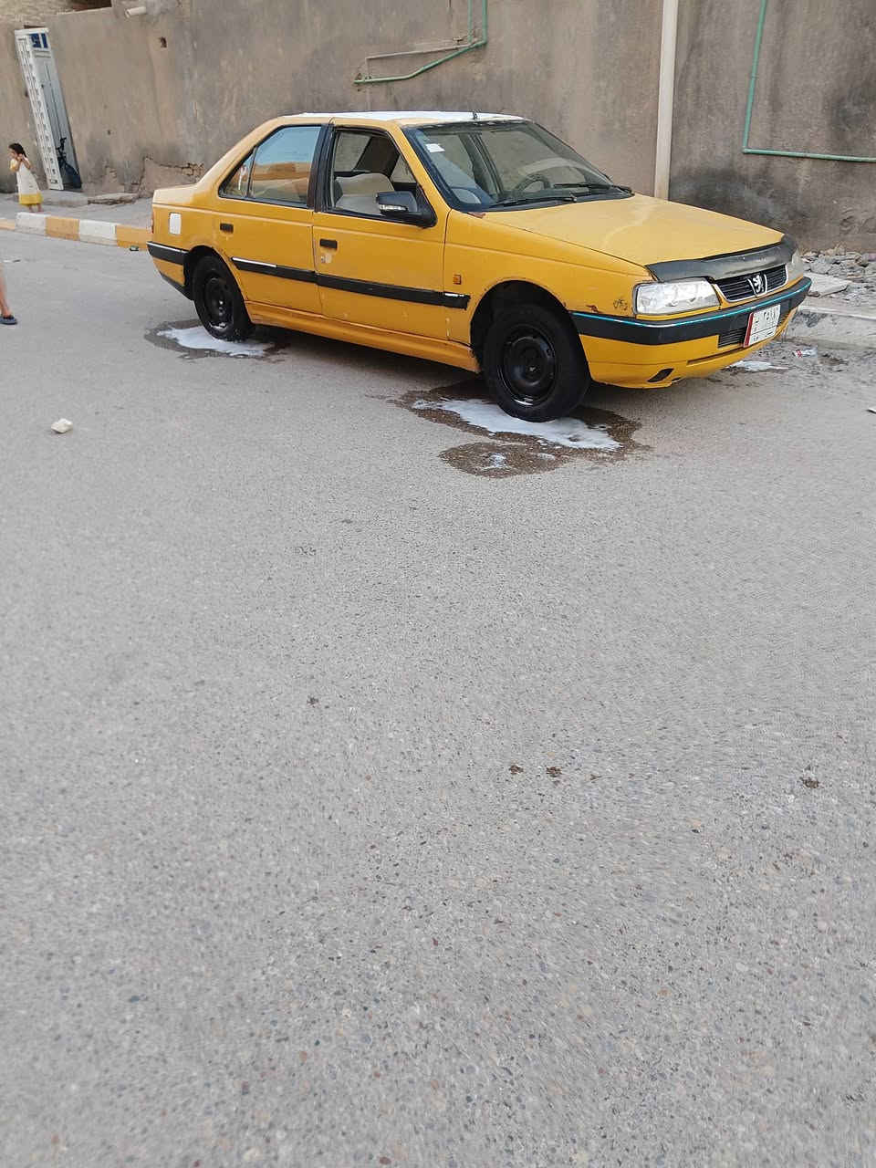 *********** بيجو موديل 11سياره جهزه مكينه كير حداديه تيرات كهربائيات كله شغاله رقم ألماني سنويه عضم عاج راعيه بل عماره مواصله سعر 14بيهاه مجال نا صريه مركز
