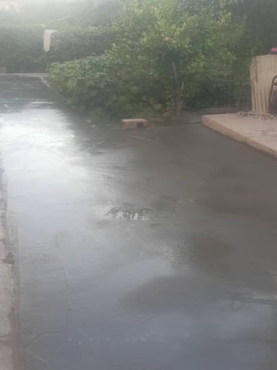 السلام عليكم
جزء من عملنه حفر رصف صب ناعم خشن 
صب حقول دواجن بيوت بيتونات صحيات خارجيه رباطات نكر صحيات 
الي يحب نصبله يتفضل خاص او تصال ***********
