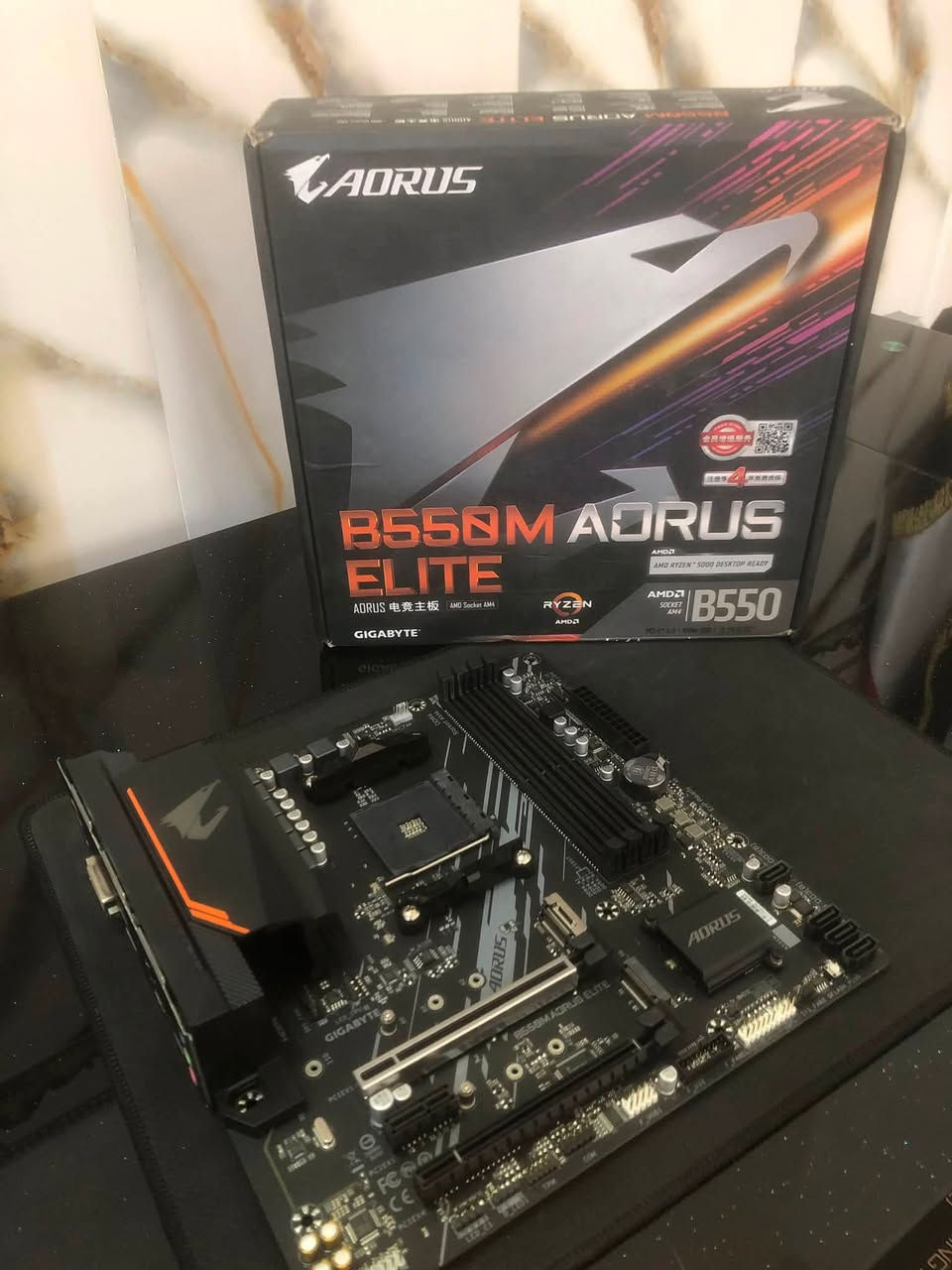 سلام عليكم عندي غراض Pc للبيع 

معالج R5 5600 Box

مذربورد AORUS B550M ELITE
 
رامات T.FORCE DDR4 2x8 16GB 3600MHz
 
تخزين LEXAR NM620 M.2 512GB 

بورسبلاي ASUS TUF 550W BRONZE 

مراوح  Thermalright TL-C12C-S

مبرد Thermalright Burst Assassin 120  

شاشه AOC G11E 24 180Hz 0.5ms

كرت‏ GTX 1660 super gigabyte 

ملاحضه كل القطع مستخدمه استخدام شخصي ونظيفه
 بس الكرت مروحته مكسوره وجنت شاد خارجيه واي تأثير ماكو وباقي التفاصيل خاص او راسلوني واتساب ***********
