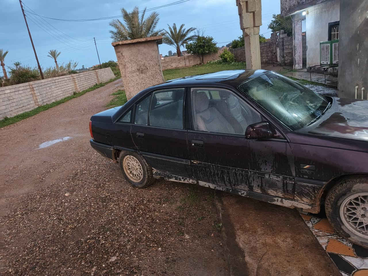 اوبل اوميكا موديل 90
كير،اوتو شرط محرك وكير،
صبغ ع بلاد صدر جديد باتري
جديد فقط جعمقه مال ستيرن يردله تبديل
سنويه ال 28 مداور ثانيوم ماكو وكاله تحويل فقط
والكشر شوفت العين سعر
20 وبيه مجال 
عنوان مكيشيفه 
رقم تلفون ‏‪***********‬‏

