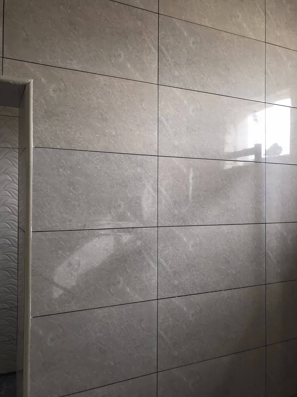 شغل سيراميك داخل قضاء حديثه 
***********
