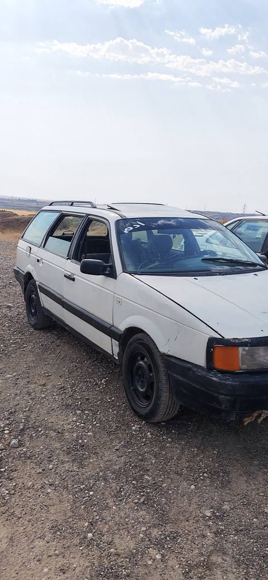 🚗 للبيع فولكس فاغن واغن 🚗
باسات
🔧 المواصفات:
كير محرك بشرط
تاير وطخم أمامي وخلفي
كلو شرط
محوّرة غاز 60 لتر
محرك 0.8
جام أمامي جديد
السيارة جاهزة للاستخدام
📌 السيارة مثل ما موضحة بالصور 
السعر 36 وبية مجال 
***********
