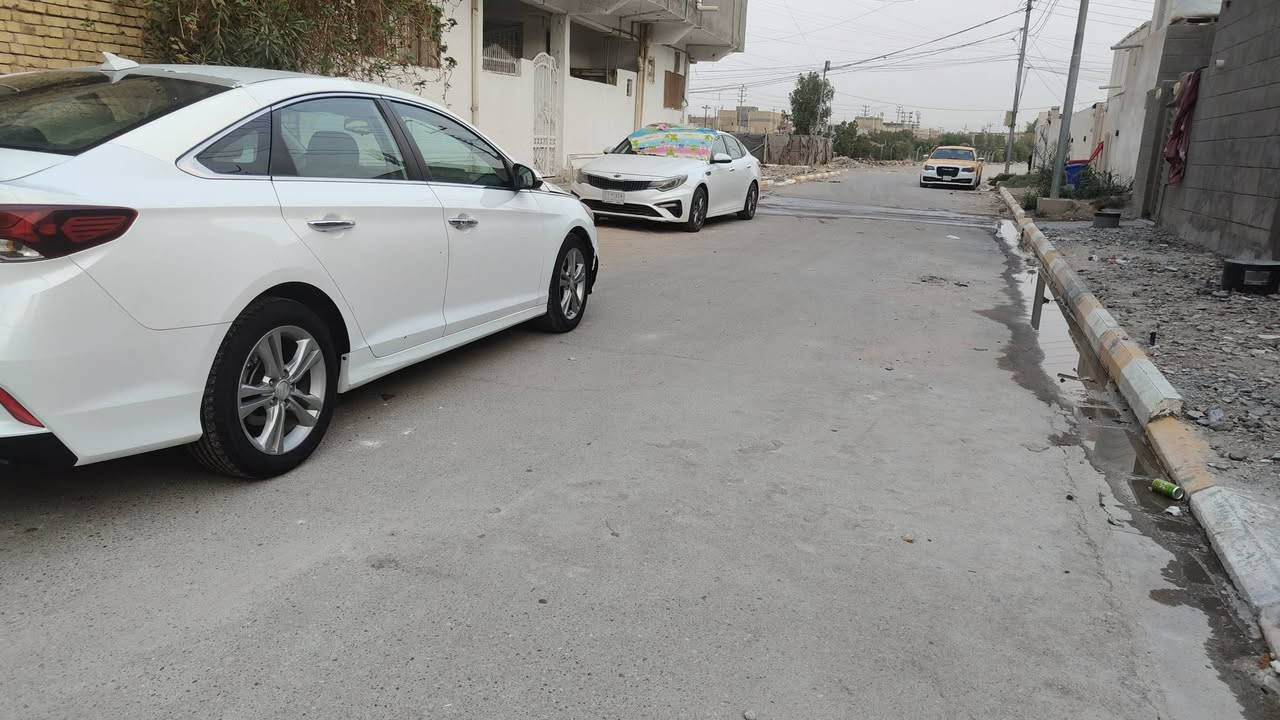 السلام عليكم هونداي سوناتا 2018 وارد امريكي الضرر تبديل قطعتين بنيد وجاملغ بدون دواخل 
رقم ذ ي قار تحويل مباشر السعر 110 وبيه مجال بسيط مكاني ذ ي قار قضاء الشطره للاستفسار ***********

