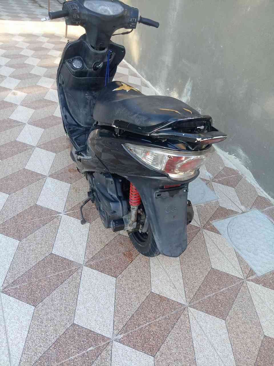سلام عليكم دراجه جيفور لبيع  شغلته نكره سلف كهربياته شغاله كله لسعر 350 وبيه مجال لشراي يراسلني *********** متواجد وتساب
