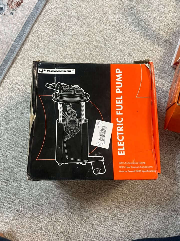 Bmw e36/z3 fuel pump 
قاعدة و فويل بمب بي ام دبليو ز٣ ي٣٦ دبل صوندة شغال شرط امازون اوروبي
***********
