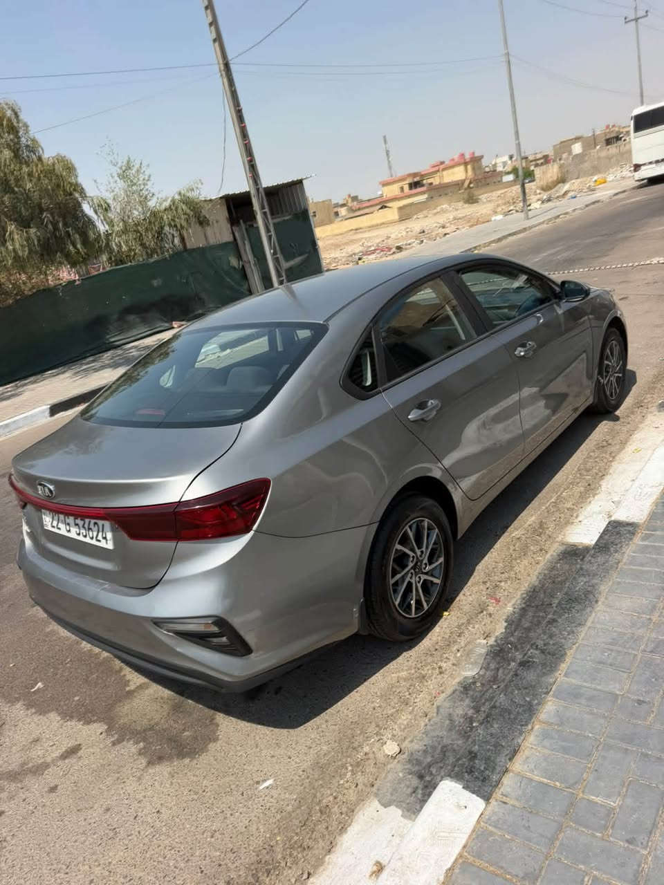 كيه سراتوه خليجي 2019 سياره مكفوله من ضربه  بيه بس بنيد صبغ رقم اربيل سنويه مجدد توه محرك 1600سياره جاهزه  من كلشي مكان البصره حي المهندسين السعر 120 وبيه مجال الشراي رقم الهاتف ***********
