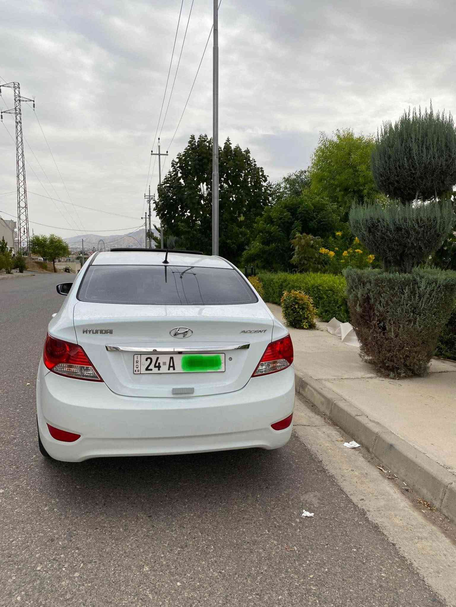 اكسنت • ٢٠١٢ • فول مواصفات