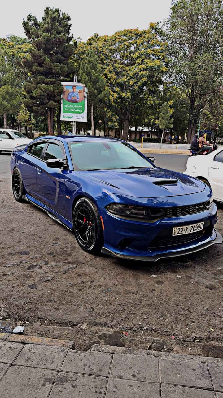 جارجر srt سكات باك 2020
بدون صبغ حته الدعاميات 
بيهة بارد باب خلق السايق والجمالغ بدون صبغ بارد فقط عليهة شوته وتفريغ وبلكات ريسنك وبرمجة مصطفى ايكل  رقم اربيل ب اسمي 
ماشيه 83 
مكاني بغداد 
السعر 265 
***********
