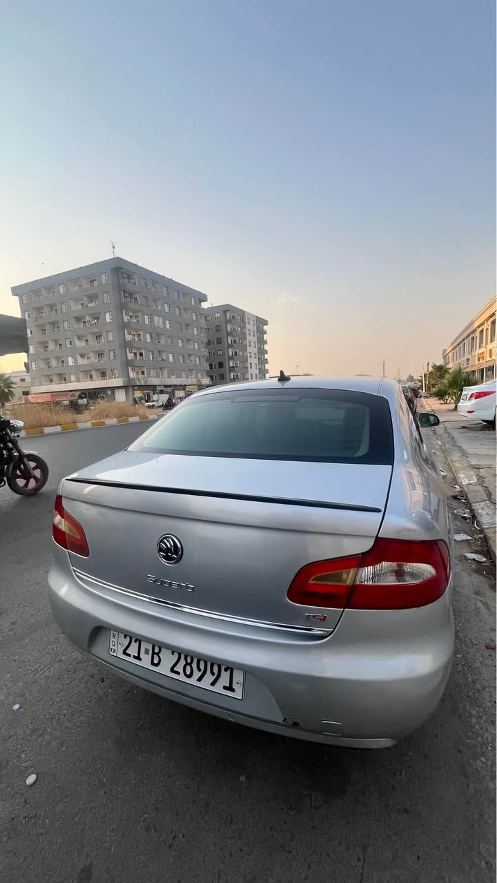 Skoda superb 
صالون 
2013 
محرك ٢ 
تربو 
٢ جاملغ 
محرك و جير بشرط 
جير ٧ 
تكيف 
شاشه و كاميرا
الرقم ***********
95$ورقه بي مجال قليل بغداد, العراق
