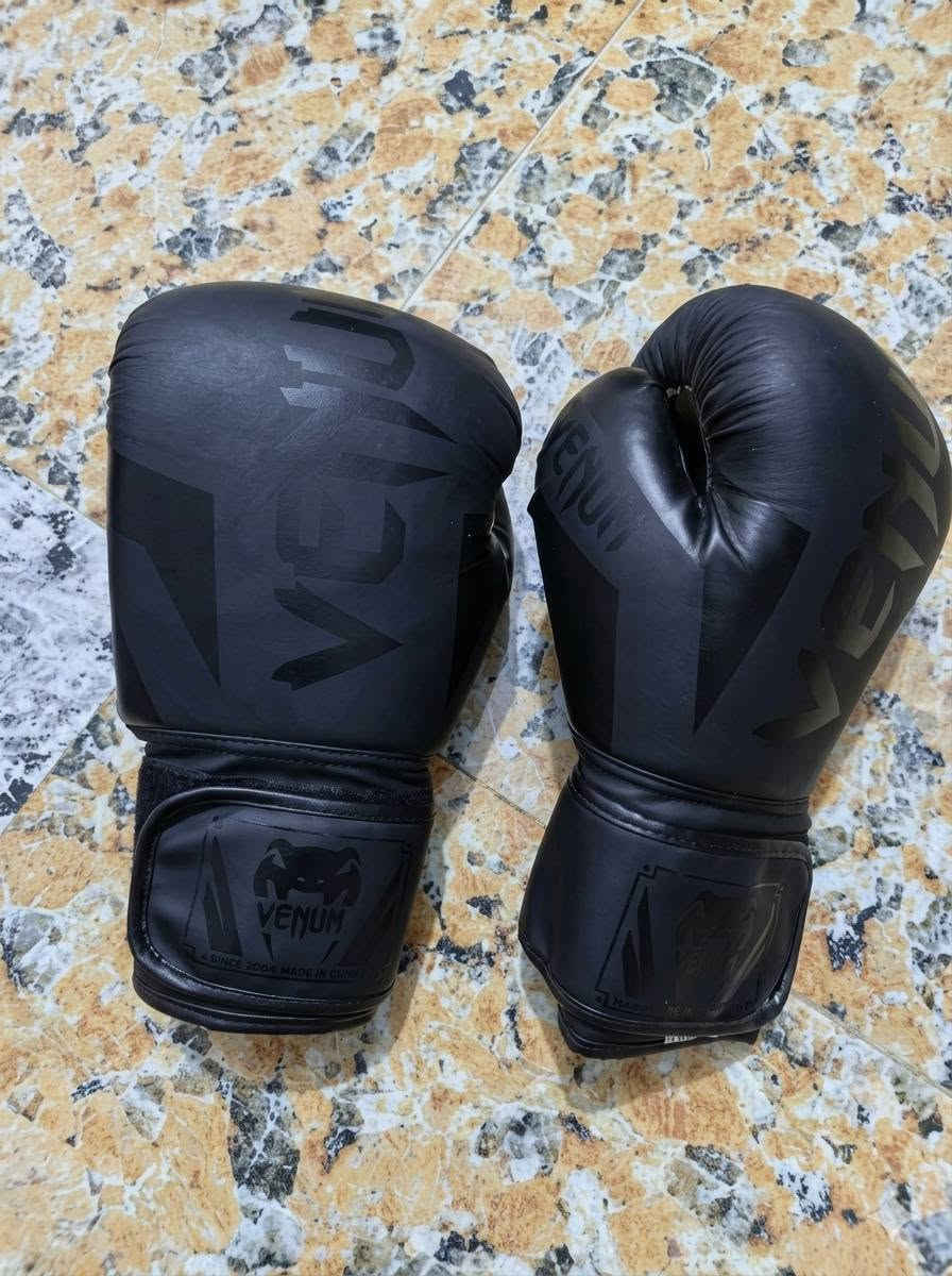 جيس ملاكمه للبيع 
مع جفوف لل ستفسار 
***********
