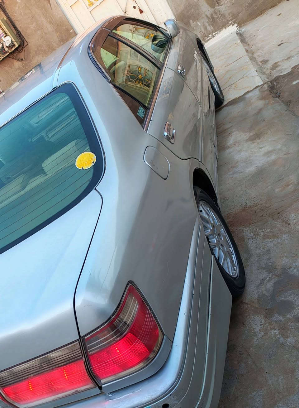 ملكه 2003
دخول جديد كارتون 
گصه قماره فقط 
متوئم ألماني عاج دگمتين 
برده خلفيه 
محرك VVT
تخم تاير 
حداده 
تبريد ثلج 
كهربائيات كلها شغاله 
4 كشنات كهرباء 
جاهزه من جميع النواحي 
السعر 32 
مكان الشطرة 
اتصال ***********
