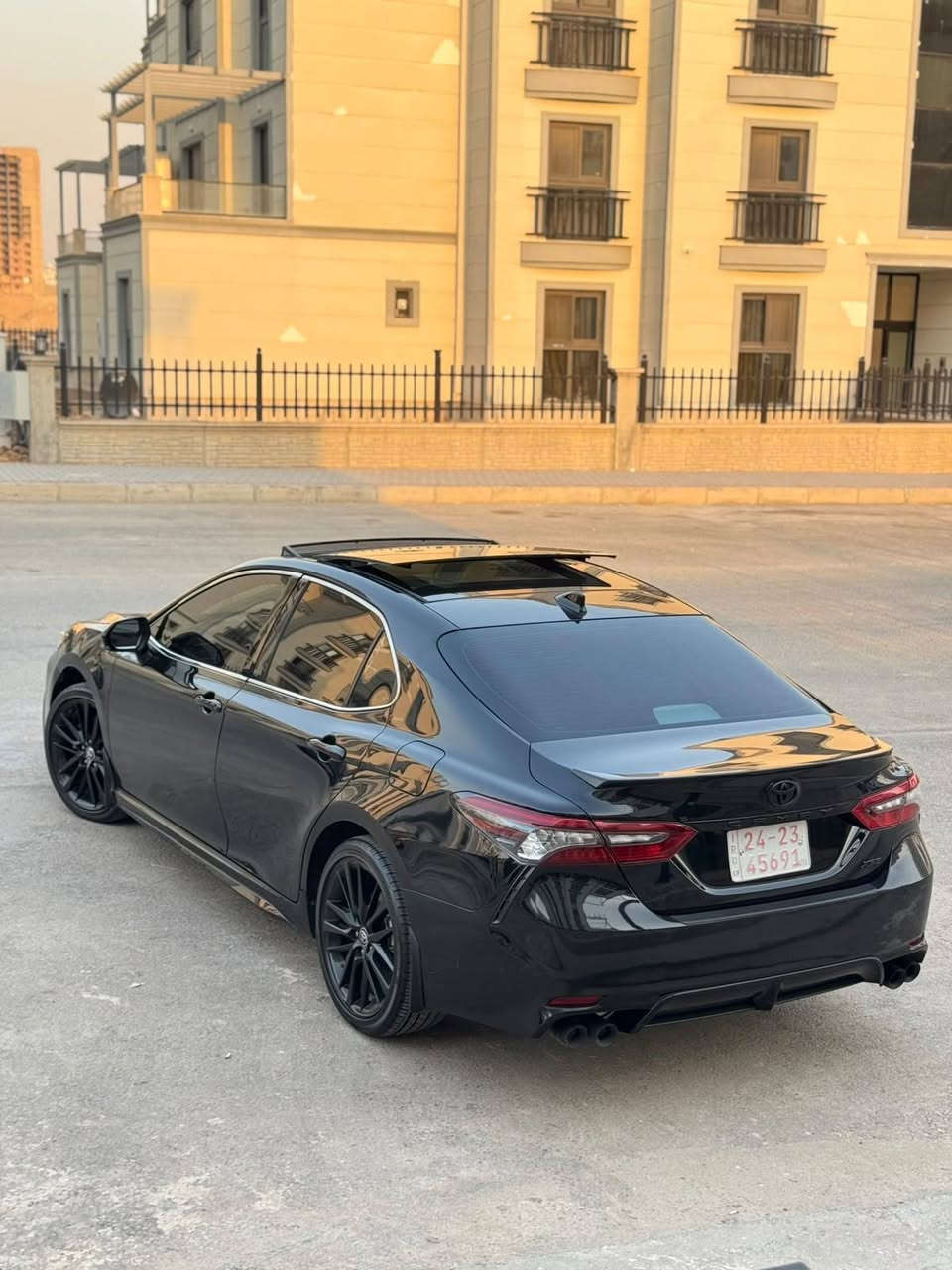 toyota camry ***********
مؤديل 2024  v4
مواصفات (XSE) فول فول. black
(به سمه ، پانؤراما ، كوشين جلد و كاره بايي و هيته ر ، شاشه گه وره ، شه حنى مؤبايل ، شه غال ، گير له سوكان ، گيج الكترؤنى ، ويل ره ش و سپؤرت ، ٣ مؤديلى لي خورين ، ٥ رادار، خه تى جاده) ته نها ده رگاى و نيوو جاملخ سبوغ پشت و پيشي كه پس هه موو شتيكى به شه رت (٤) هه زار رؤشتييه*********** أربيل, العراق
