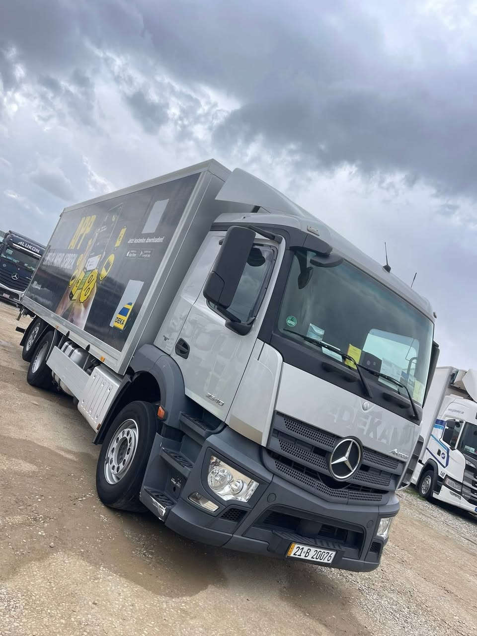 Mercedes Antos. 2016.  2540.  سيارة رقم مقفولة سيارة عنوان سليمانية. ***********
