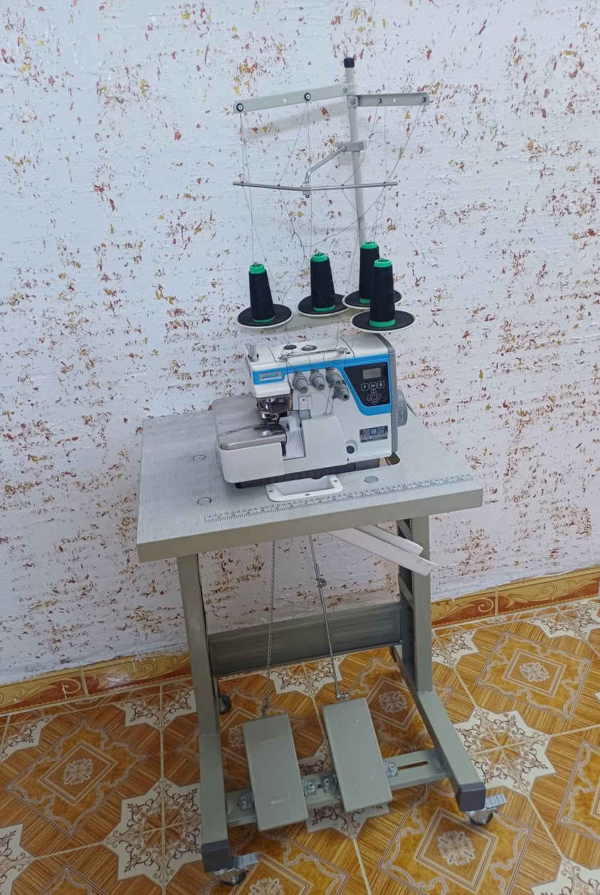 السلام عليكم مكينه اوفر صناعي نوعيه جاك اخو الجديد مستخدام قليل السعر 450 الف وهاي رقمي***********
