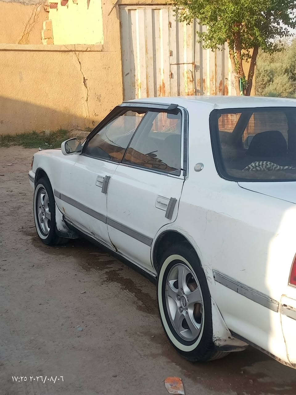 سيارة شيزر  موديل 1992/باسمي السعر 34 وبيهه مجال رقم دولي اتصال على الرقم ***********
